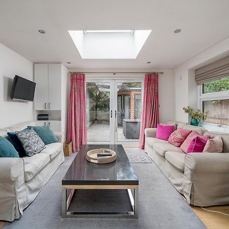 런던 Gorgeous Flat With Garden In Battersea 아파트 외부 사진