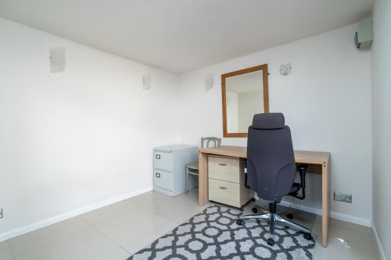 런던 Gorgeous Flat With Garden In Battersea 아파트 외부 사진
